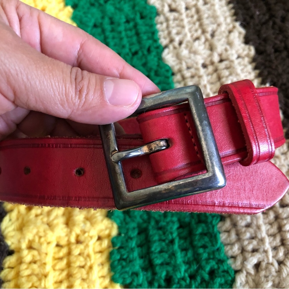 vtg unbranded real leather red belt best fits Small